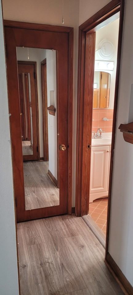 4948 Oleatha Ave - Photo 3 of 9