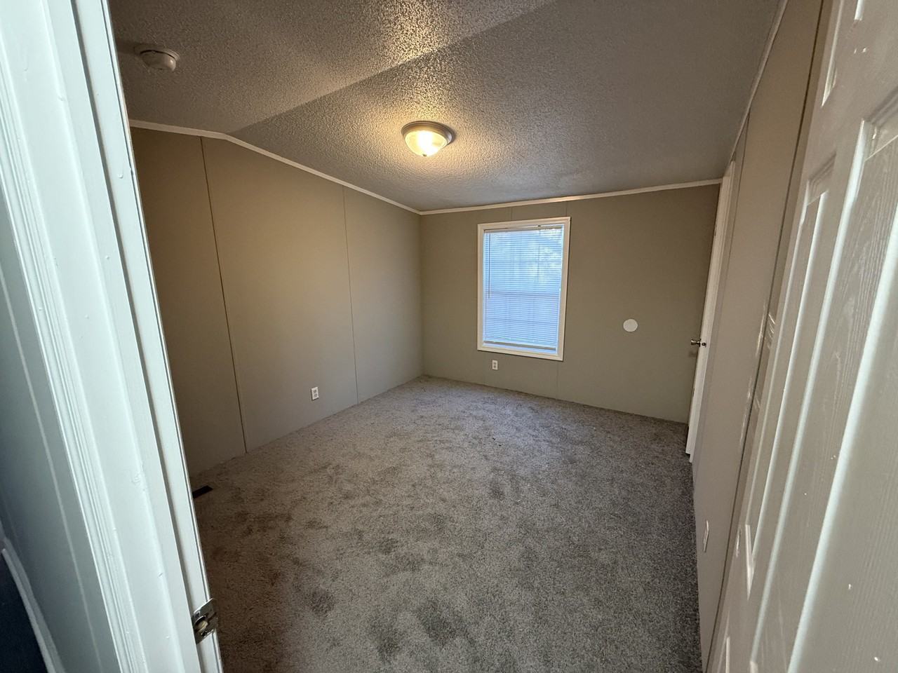 1421 Vince Cir #NA - Photo 5 of 8