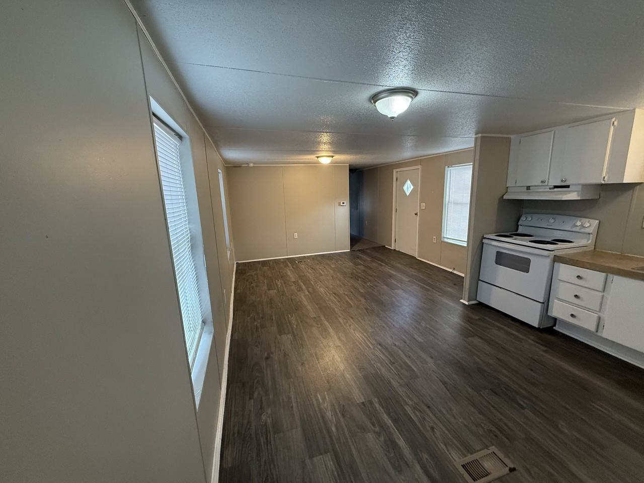 1406 Bartley Ct #NA - Photo 2 of 11