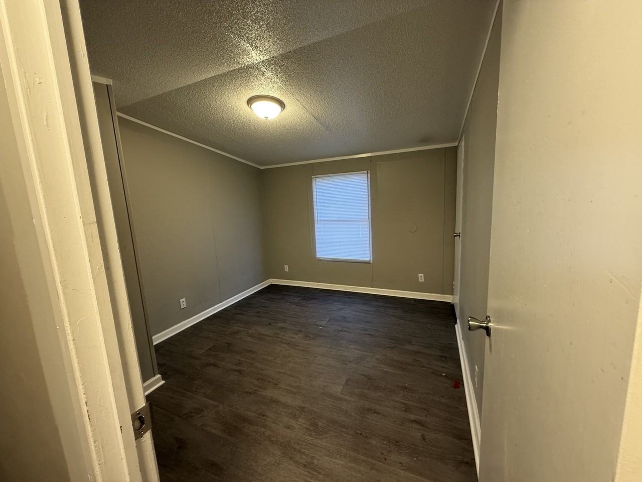 3131 S Oliver Dr #NA - Photo 3 of 9