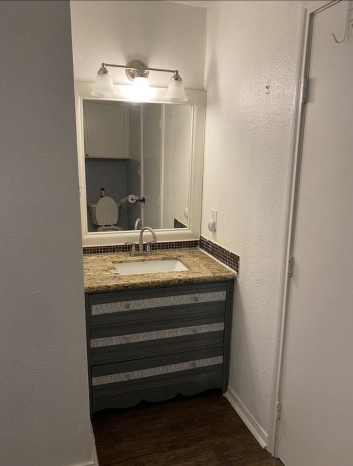 111 E Southland Ave #NA - Photo 7 of 9