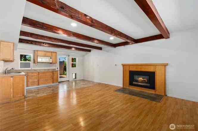 20101 95th Pl Ne #NA - Photo 6 of 16