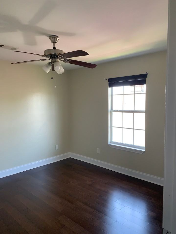 1715 Pauline St #1715 - Photo 6 of 9