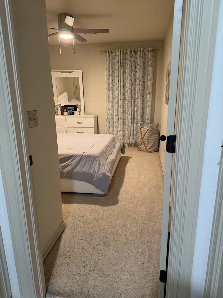 304 E Fargo St #NA - Photo 3 of 10