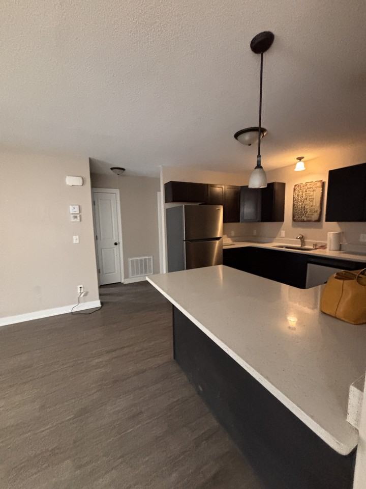 84 Curtice St E #2 - Photo 6 of 14