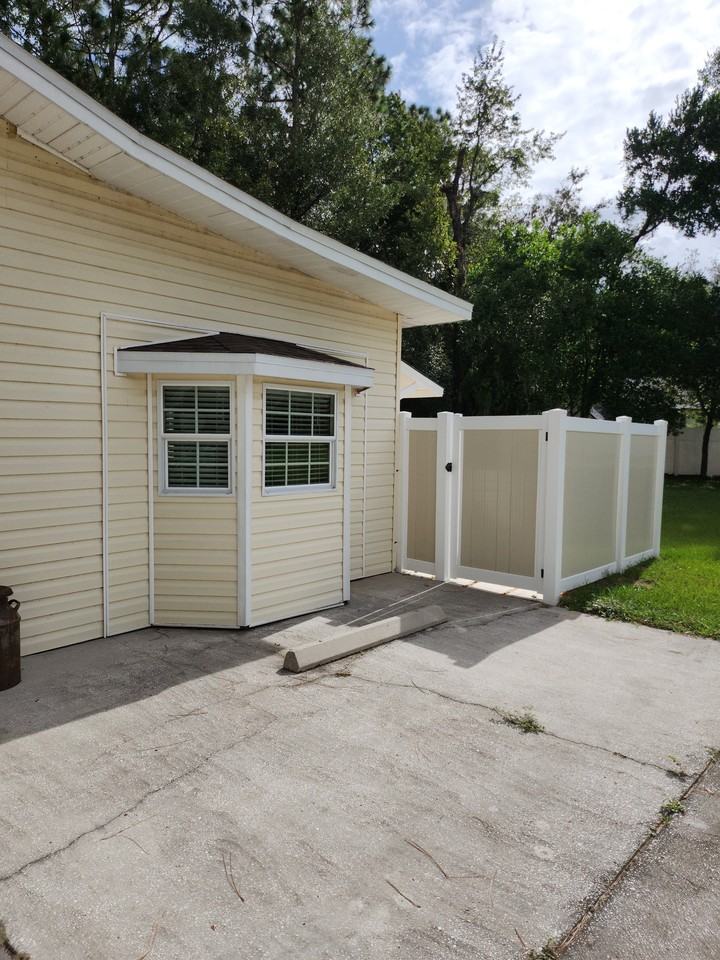 514 Bahia Dr #B - Photo 2 of 10