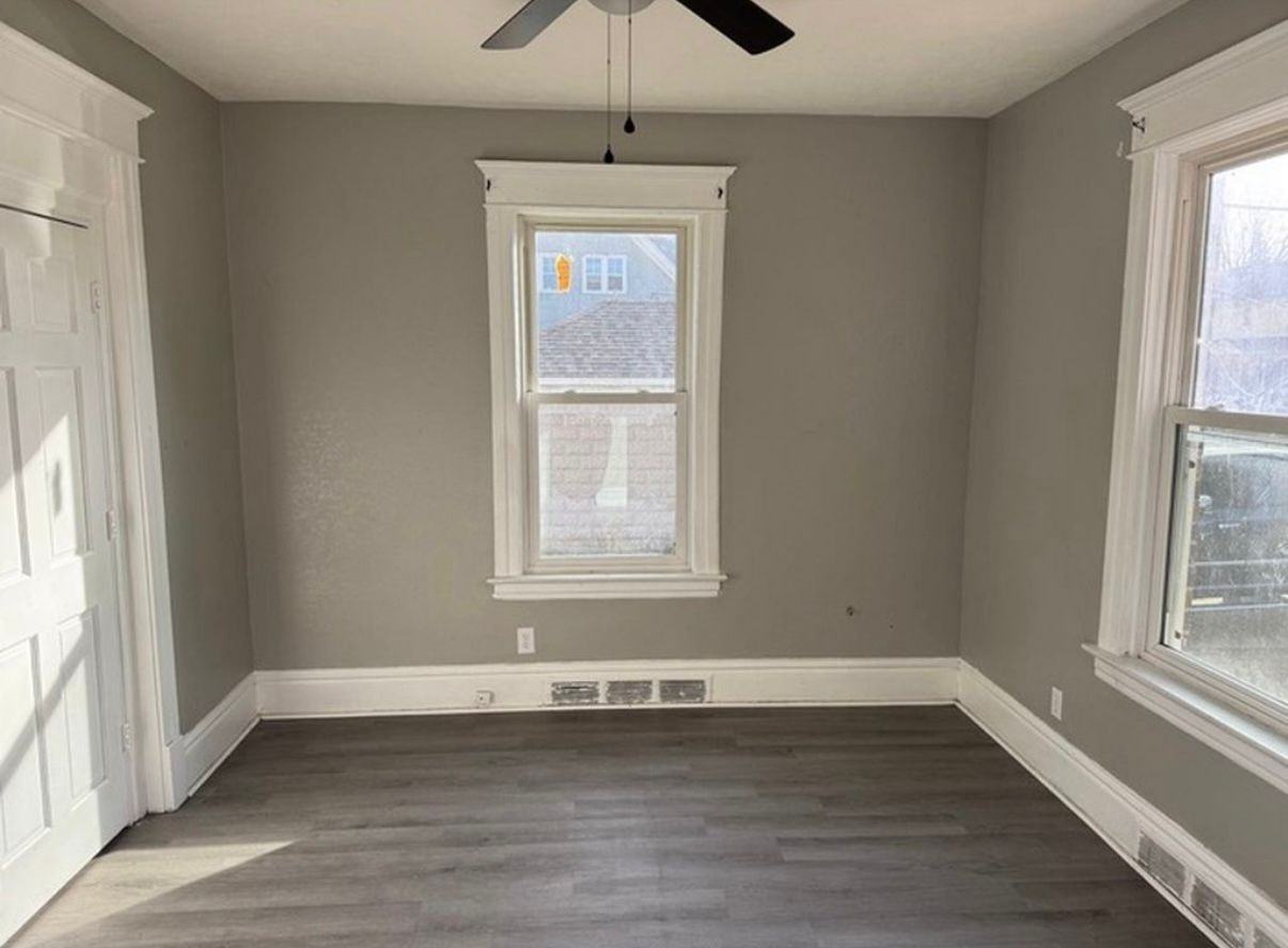 1612 10th St #1 - Photo 4 of 6