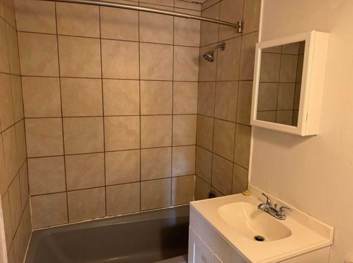 1612 10th St #1 - Photo 6 of 6