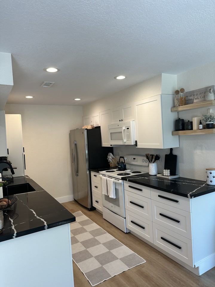 2851 Hotchkiss Ct - Photo 7 of 14