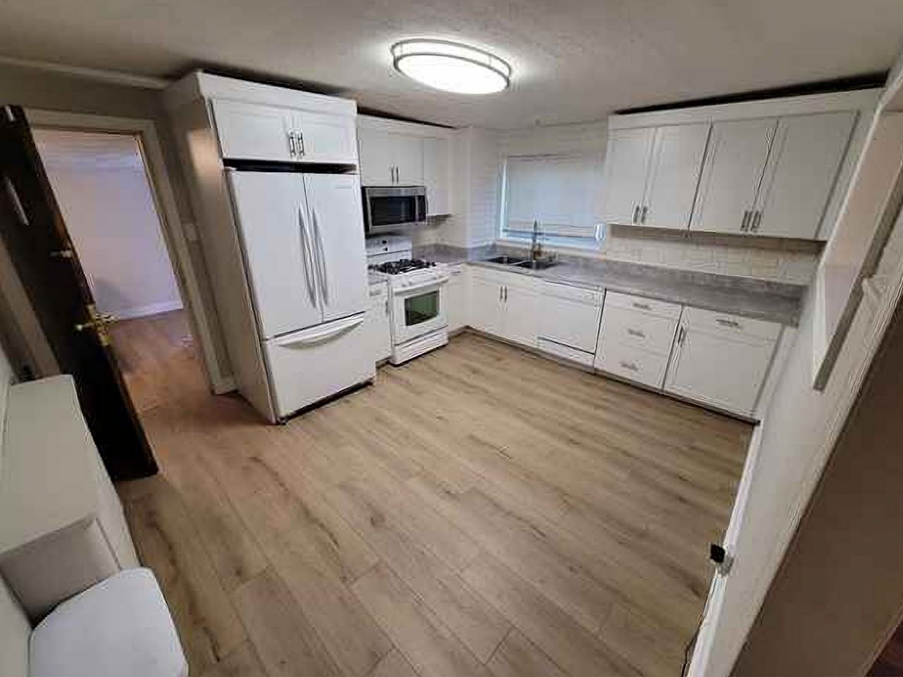 127 Hazelhurst Ave #NA - Photo 3 of 21