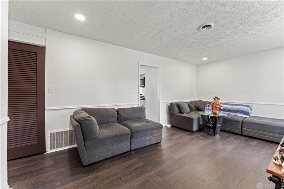 1630 Falke Dr #NA - Photo 4 of 13