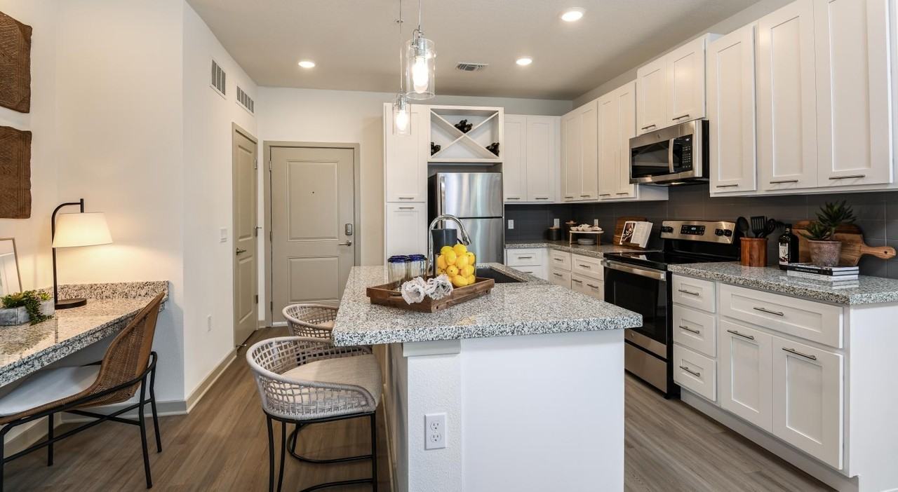 Summer House at Lake Apopka - Photo 3 of 46