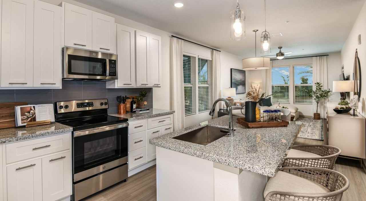 Summer House at Lake Apopka - Photo 2 of 46