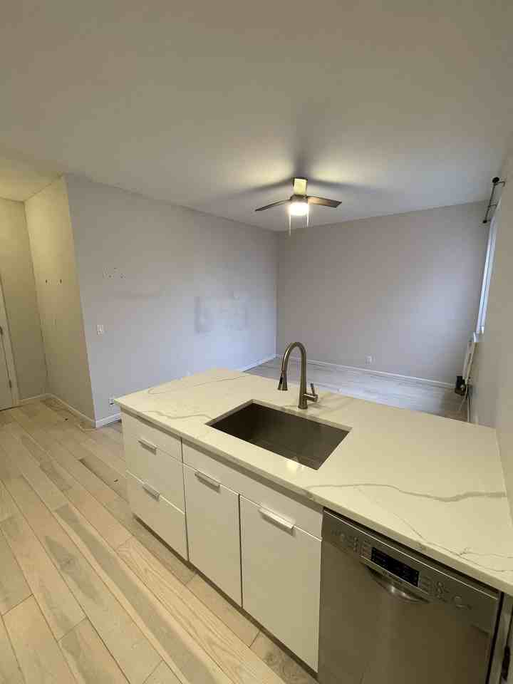 3805 65th St #4G - Photo 5 of 14