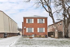 featured image of 460 E Norwich Ave