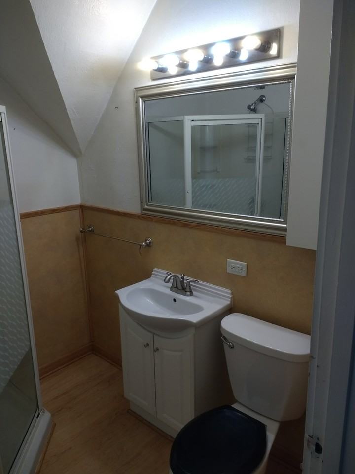 320/320 1/2 Platt Street - 320.5 #320-5 - Photo 6 of 10