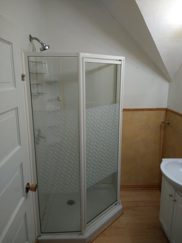 320/320 1/2 Platt Street - 320.5 #320-5 - Photo 7 of 10