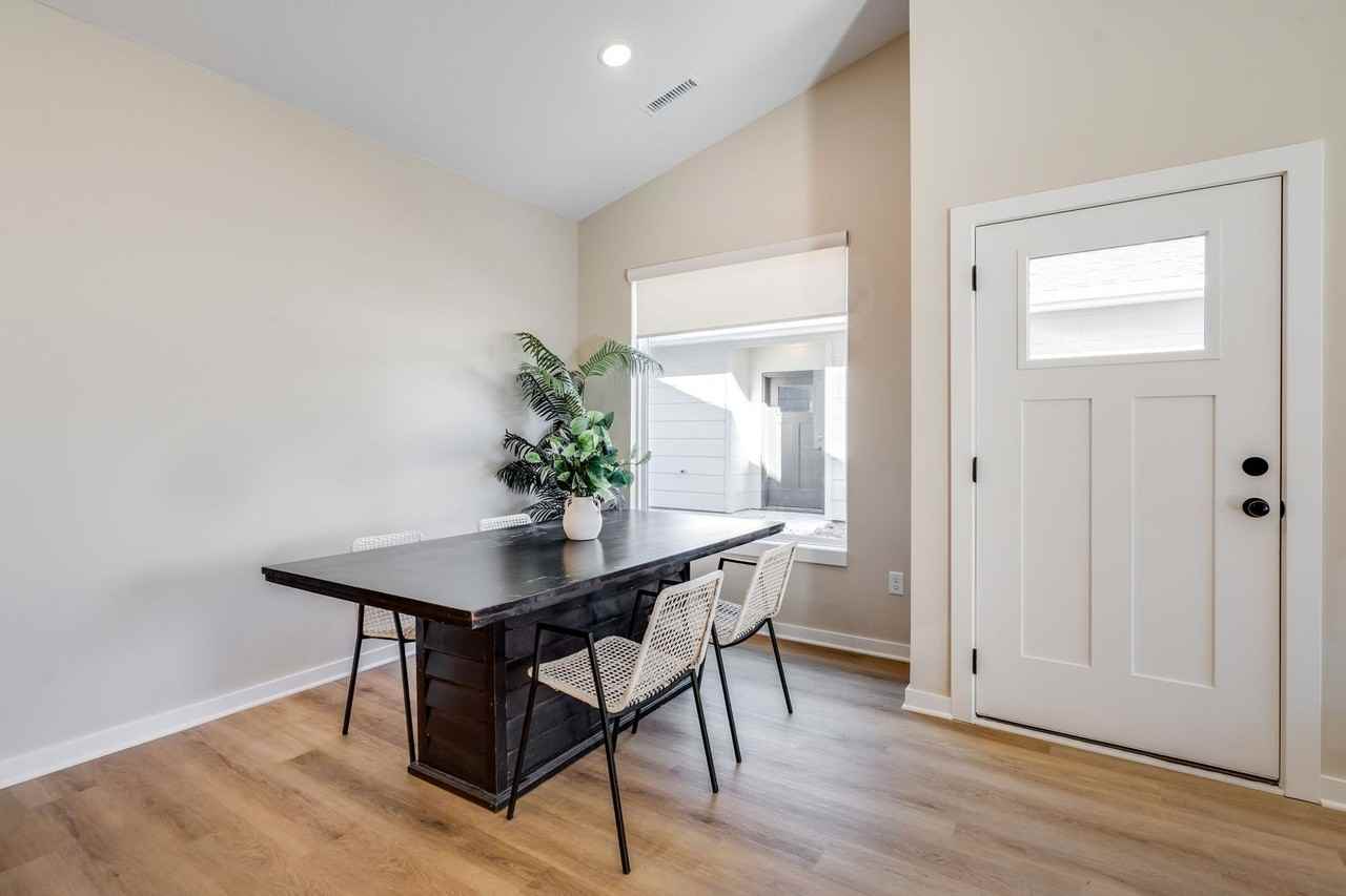 3730 W Longleaf St - Photo 3 of 13