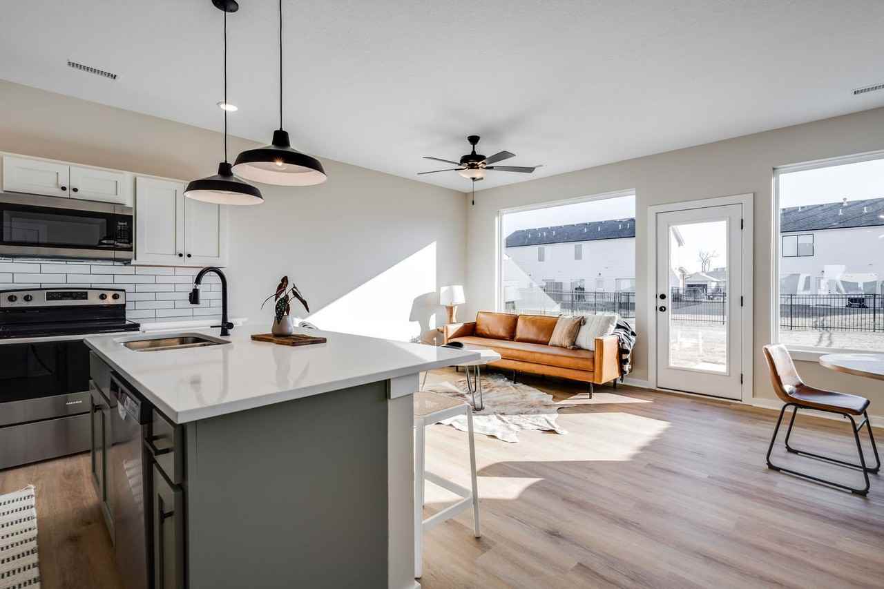 3619 W 30th St - Photo 6 of 13