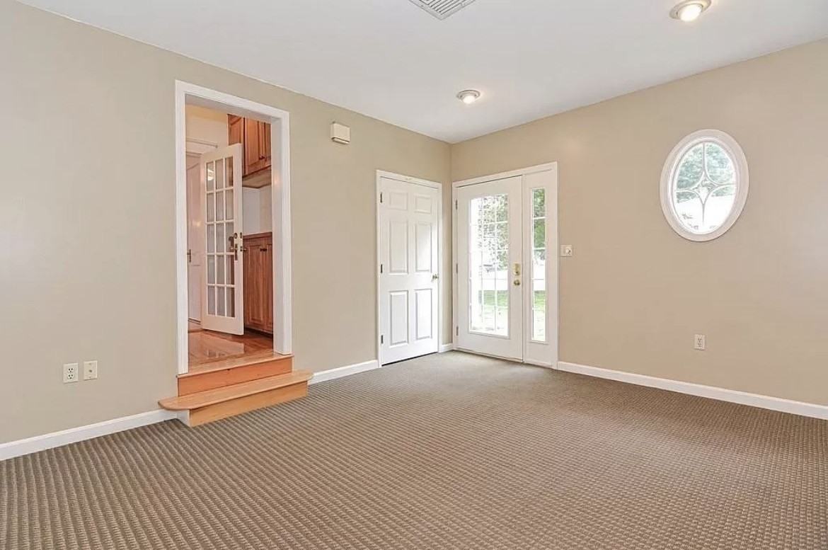 185 June St #NA - Photo 3 of 18