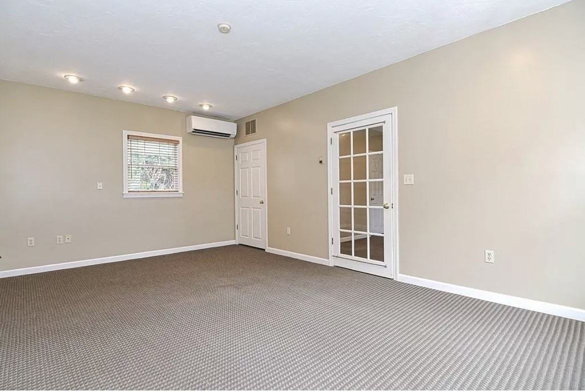 185 June St #NA - Photo 5 of 18