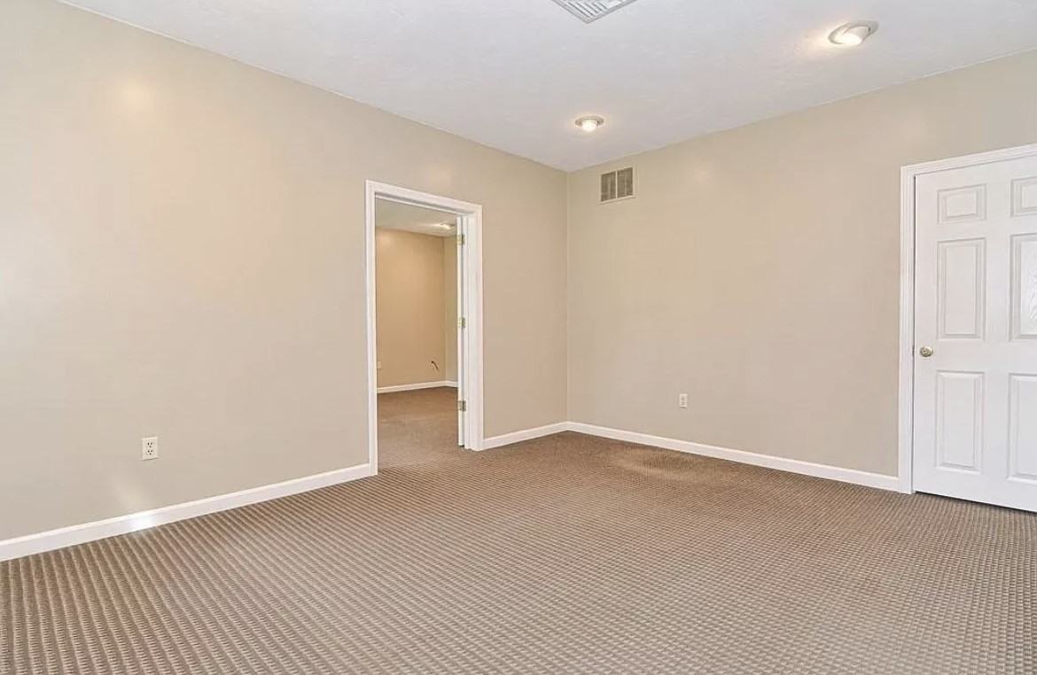 185 June St #NA - Photo 6 of 18