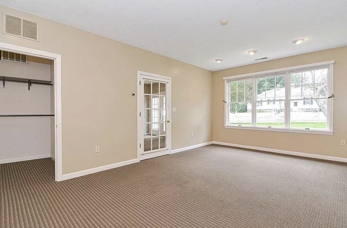 185 June St #NA - Photo 7 of 18