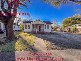 512 Williams Street - Main House #MAIN - Photo 1 of 1