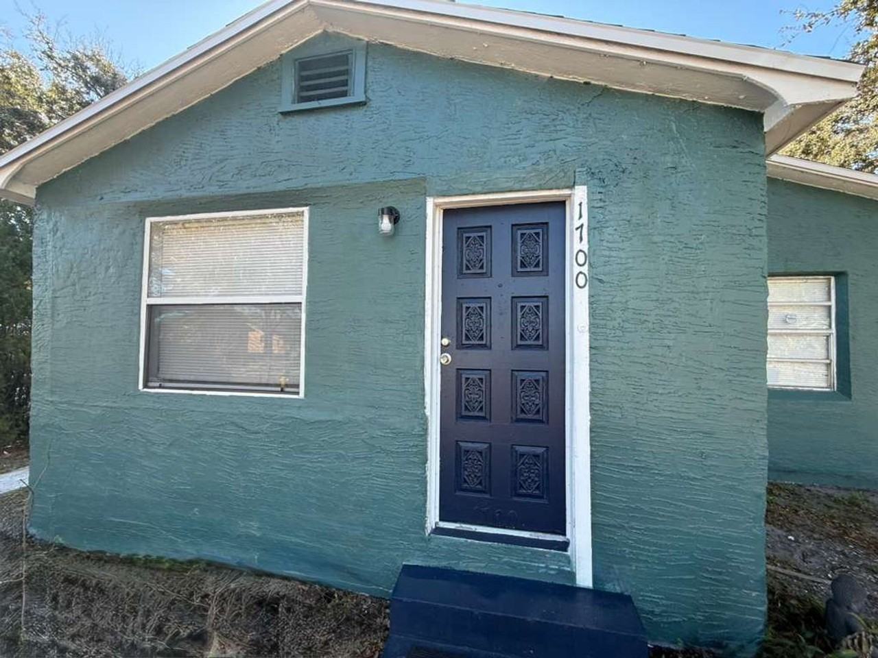 1700 15th Ave S - Photo 2 of 15