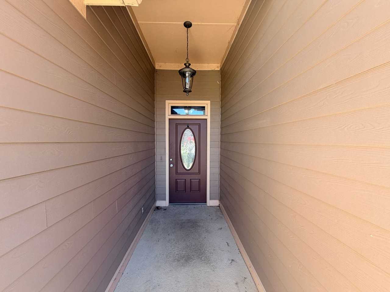 215 Thrasher Way - Photo 2 of 37