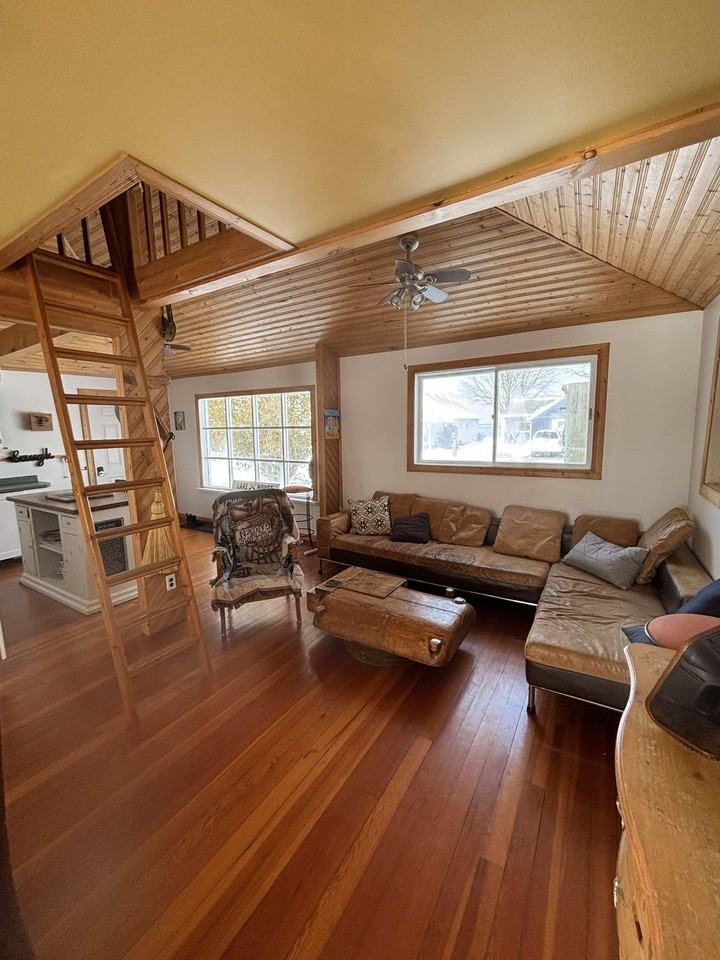 3105 Lake View Ave #1 - Photo 2 of 12