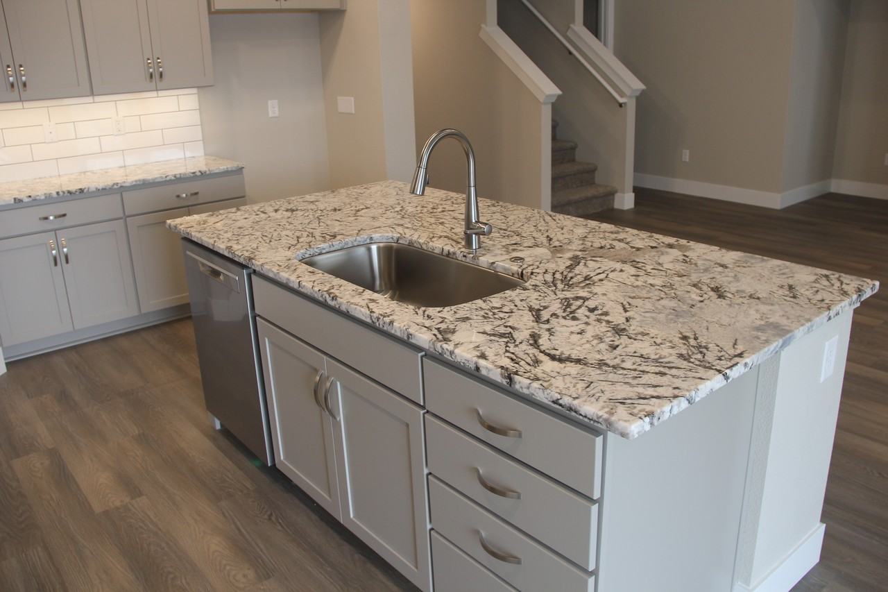 16555 Senden Ave #NA - Photo 4 of 25