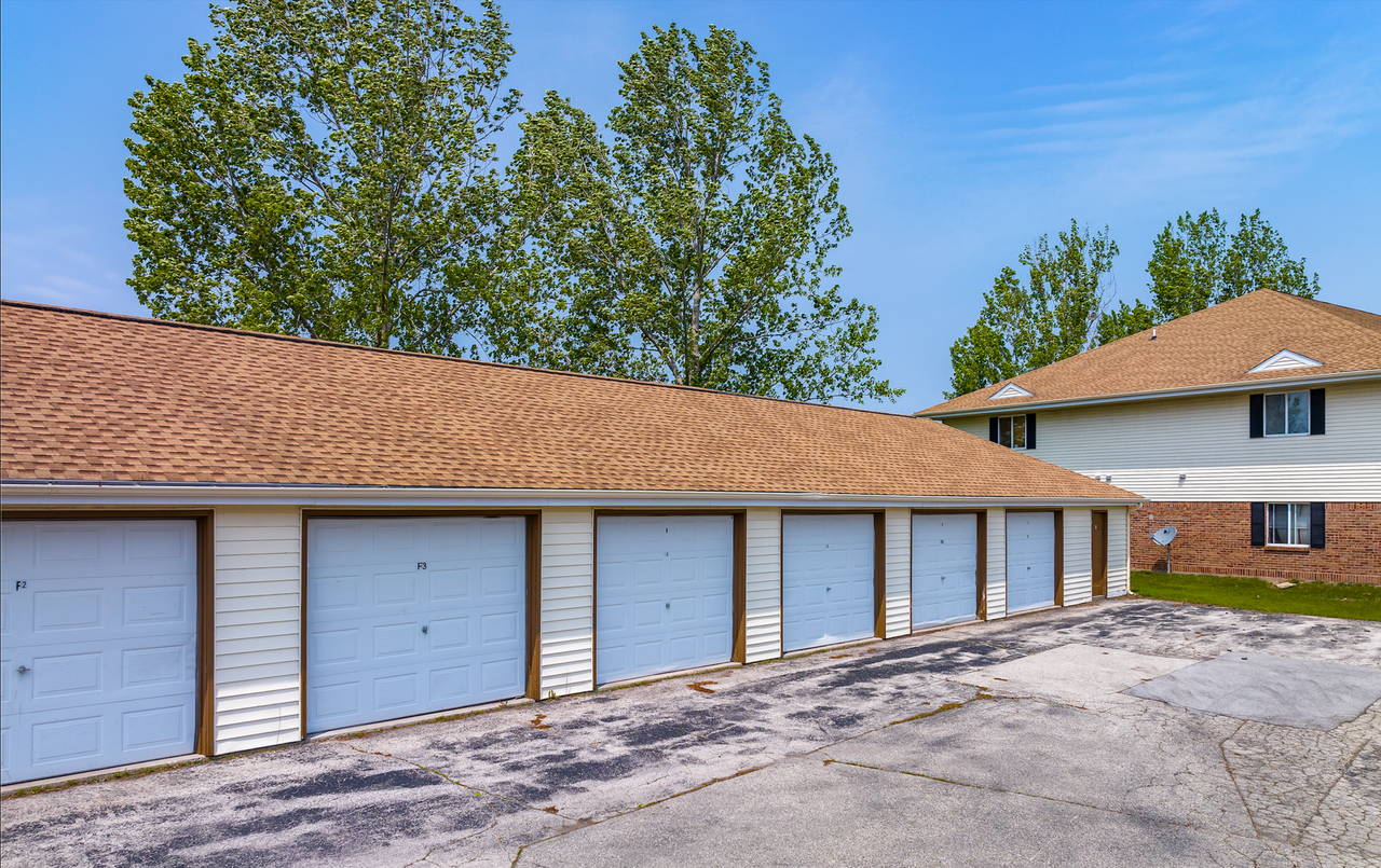 Harbor Ridge Apartments - Photo 3 of 28