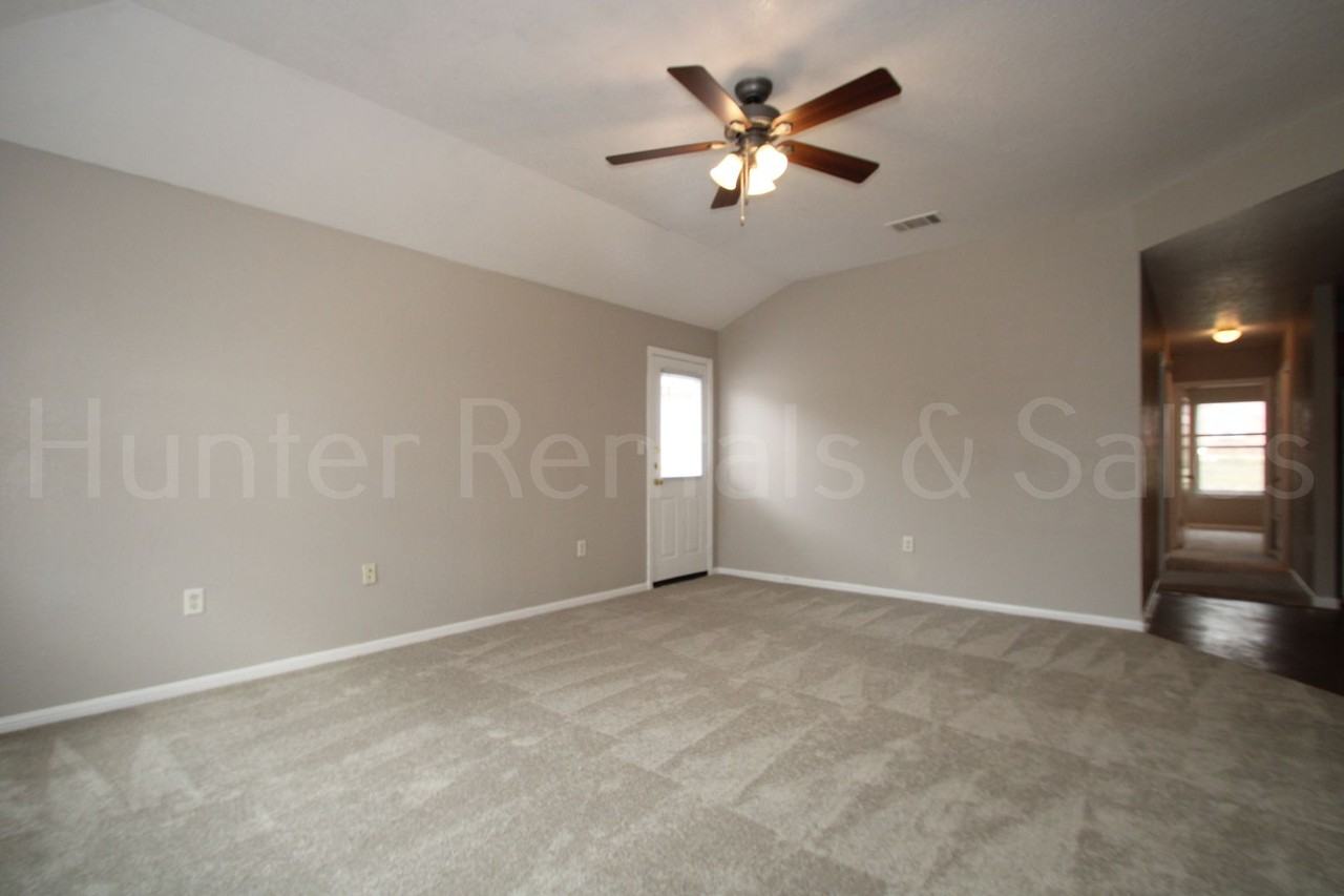 4106 Primrose Dr Unit A - Photo 3 of 20