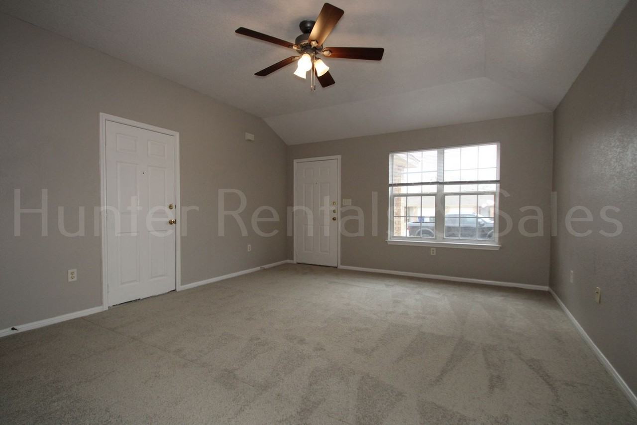 4106 Primrose Dr Unit A - Photo 4 of 20