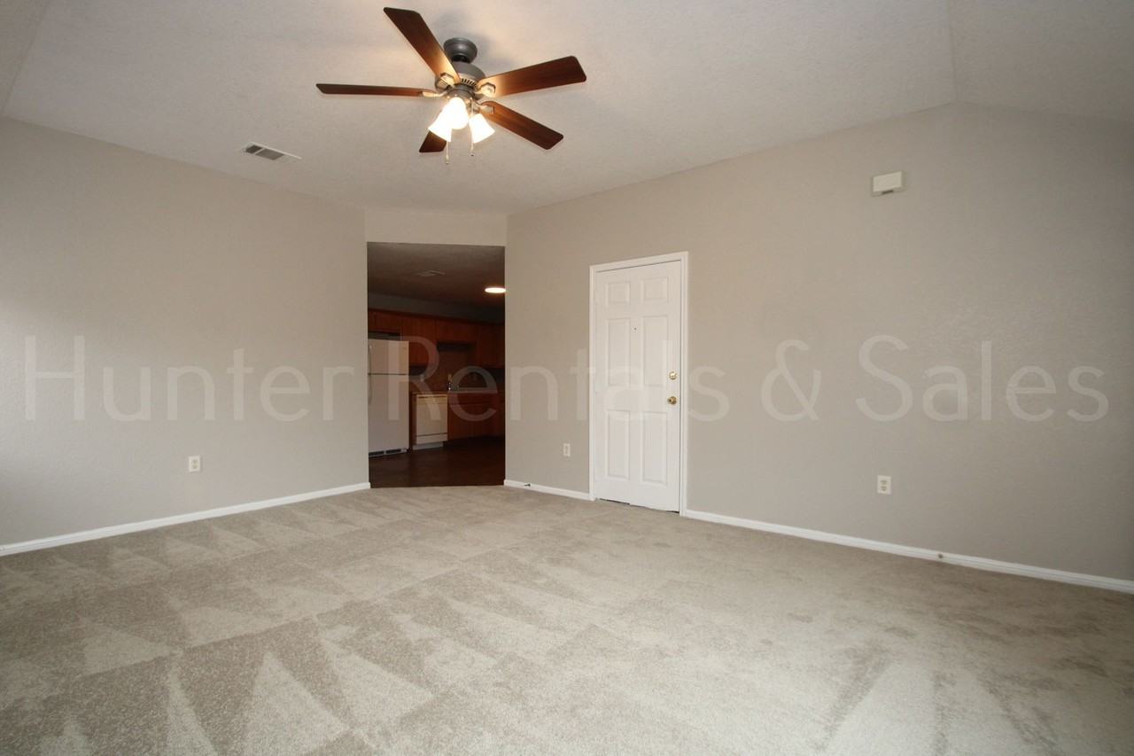 4106 Primrose Dr Unit A - Photo 5 of 20