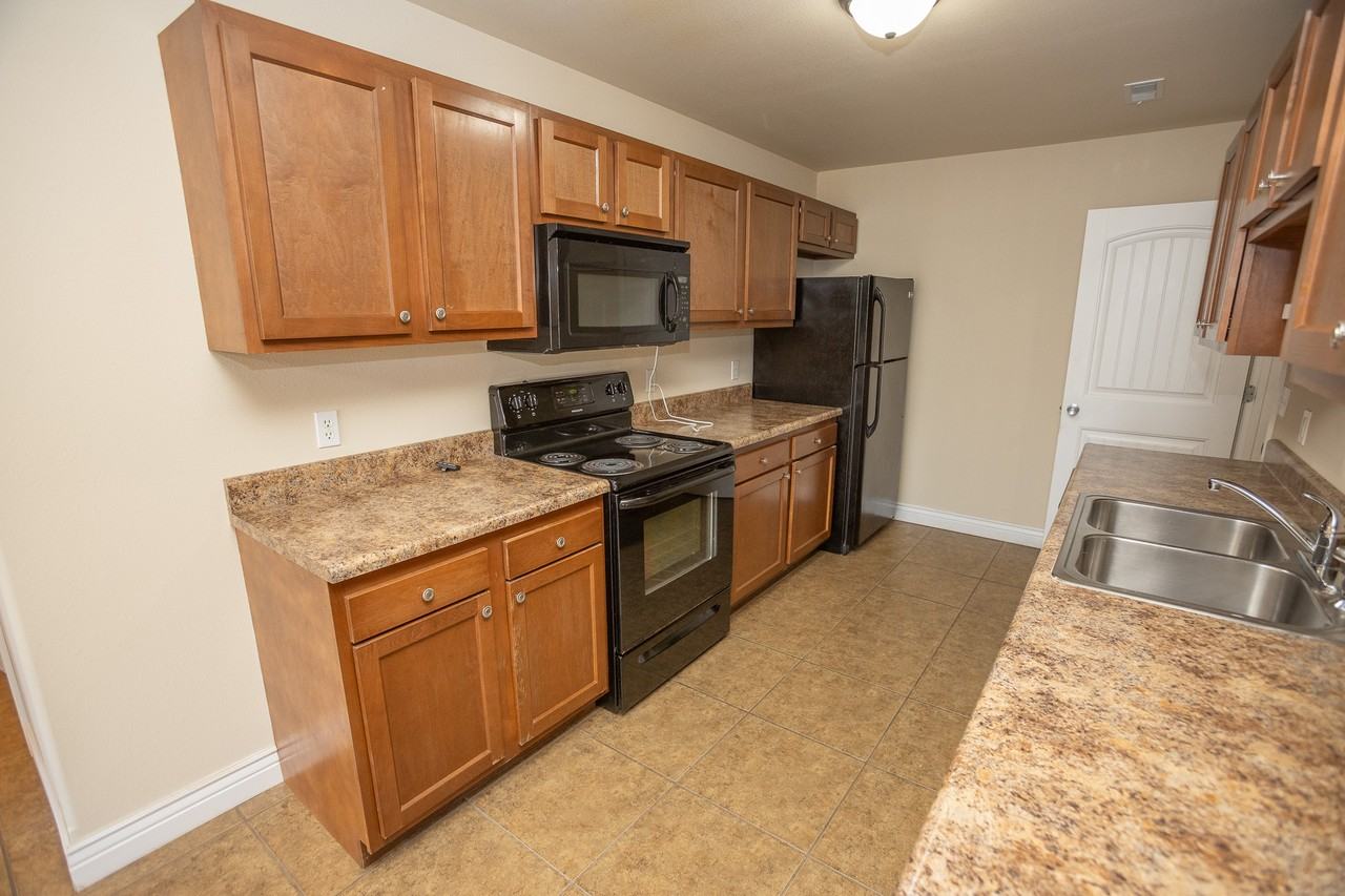 155 Rylee Cir #B - Photo 4 of 19