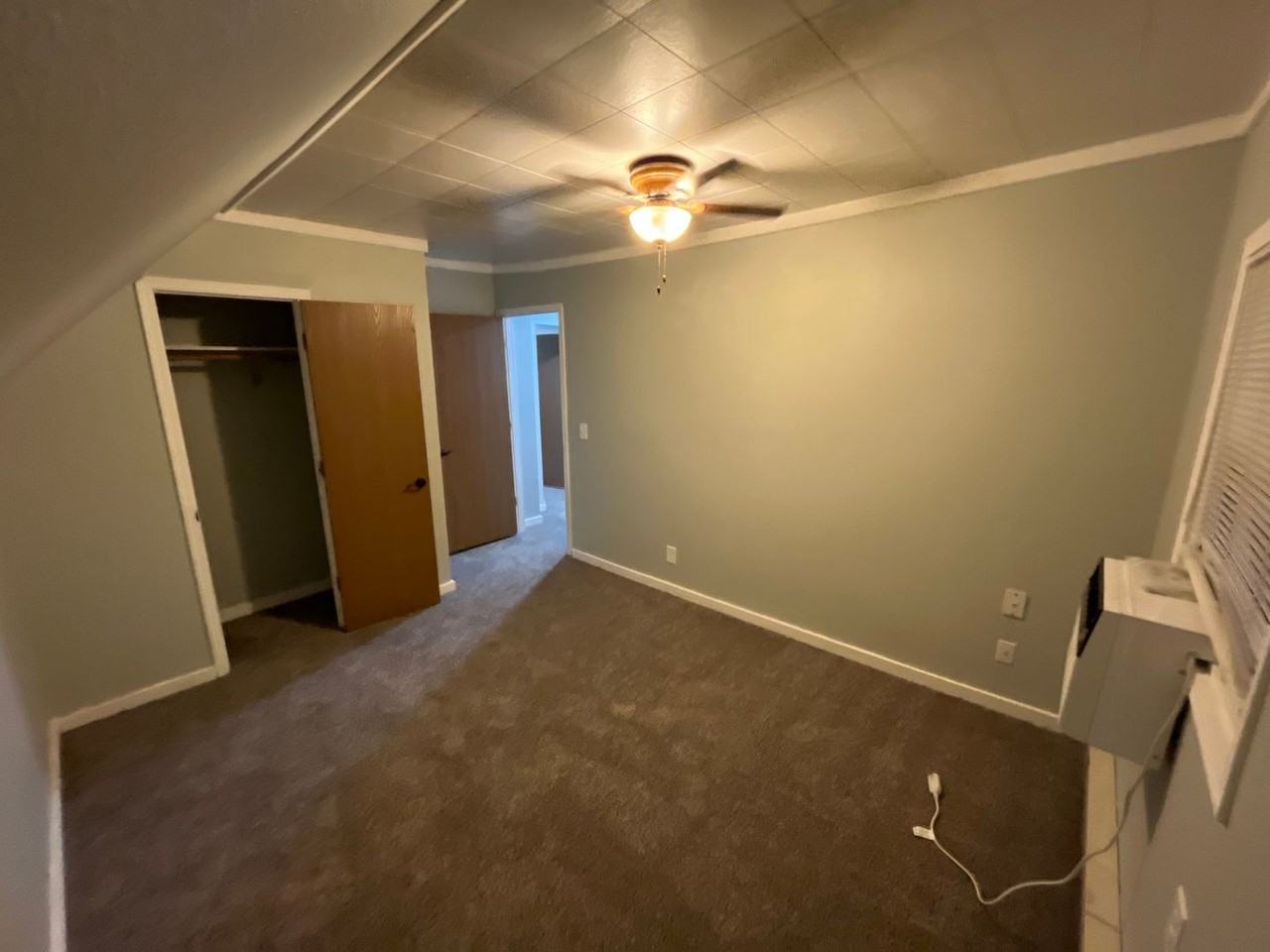 101 E High St - Photo 3 of 9