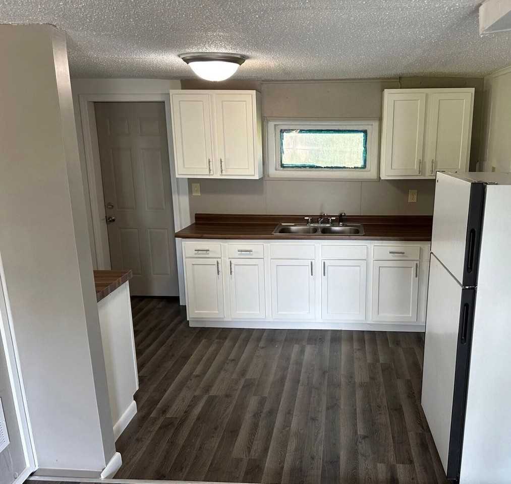 707 S Luick Ave - Photo 6 of 7