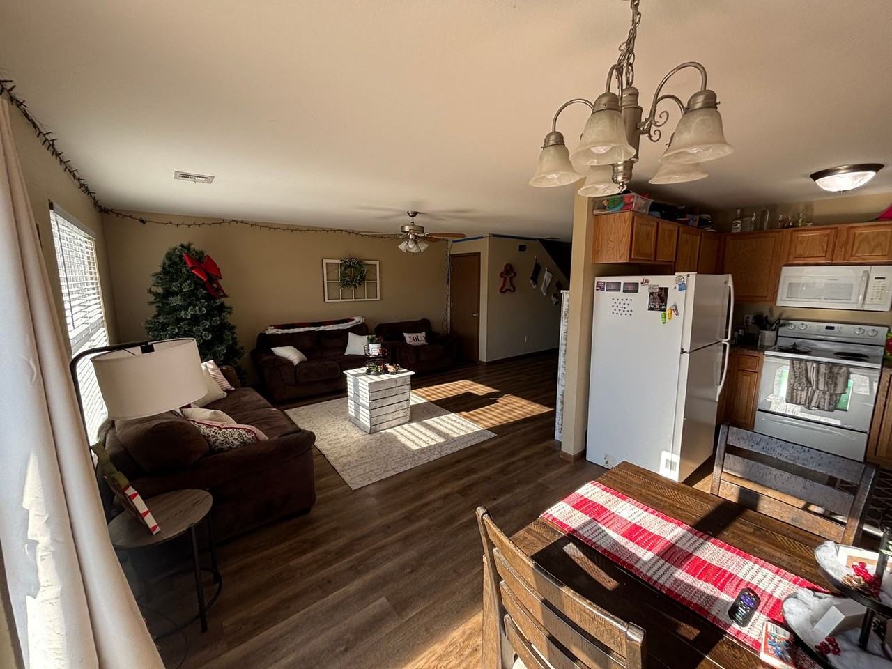 631 Northfield Rd - Photo 4 of 11