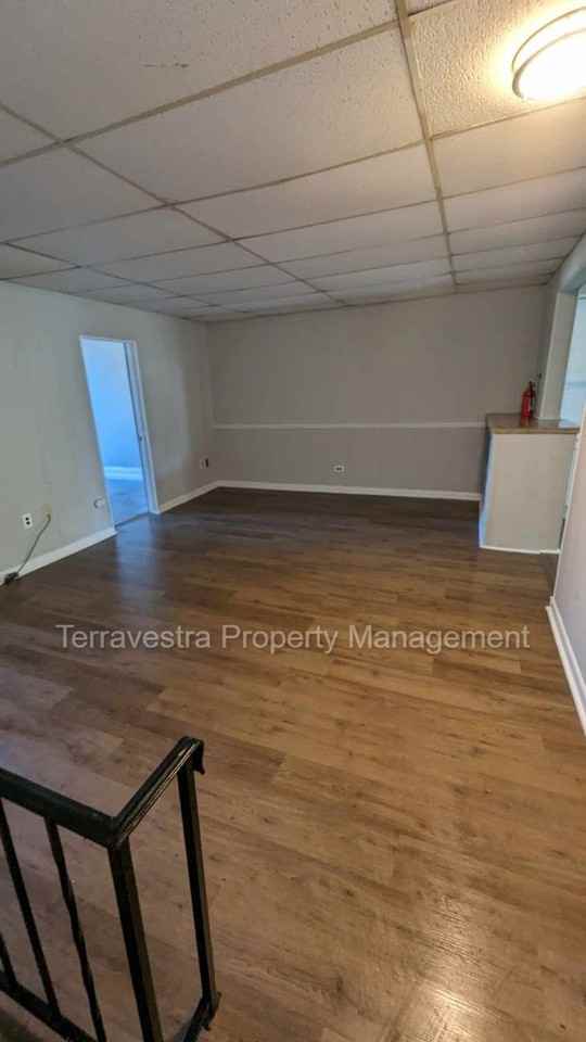 506 High St N - Photo 5 of 12