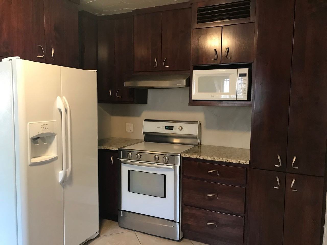 2128 Oxford Ave Se - Photo 6 of 15