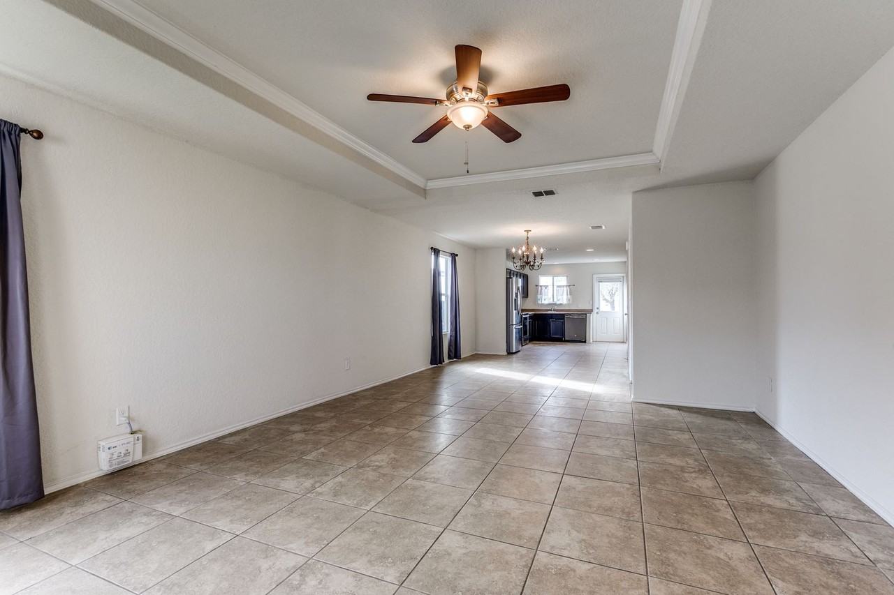 10810 Gunsel Trl - Photo 5 of 30