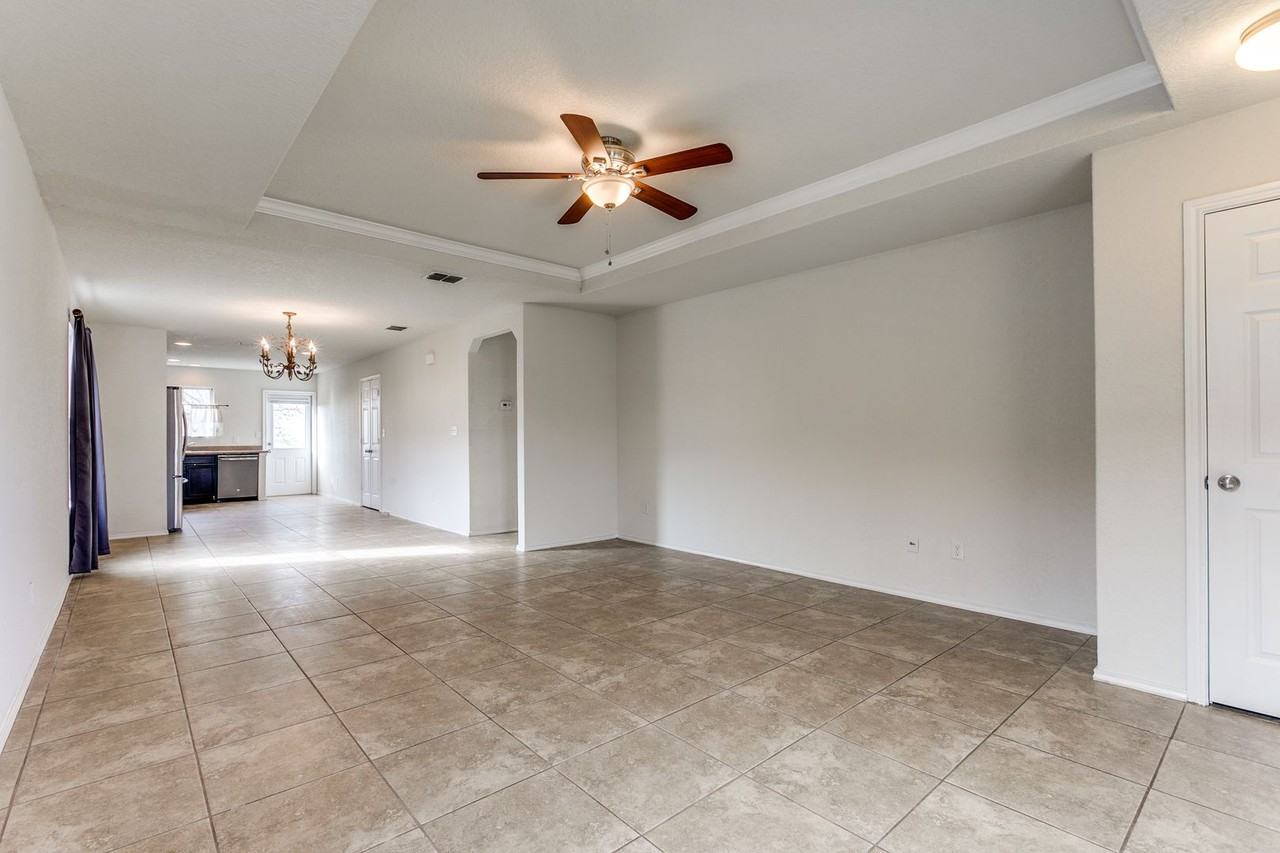 10810 Gunsel Trl - Photo 6 of 30