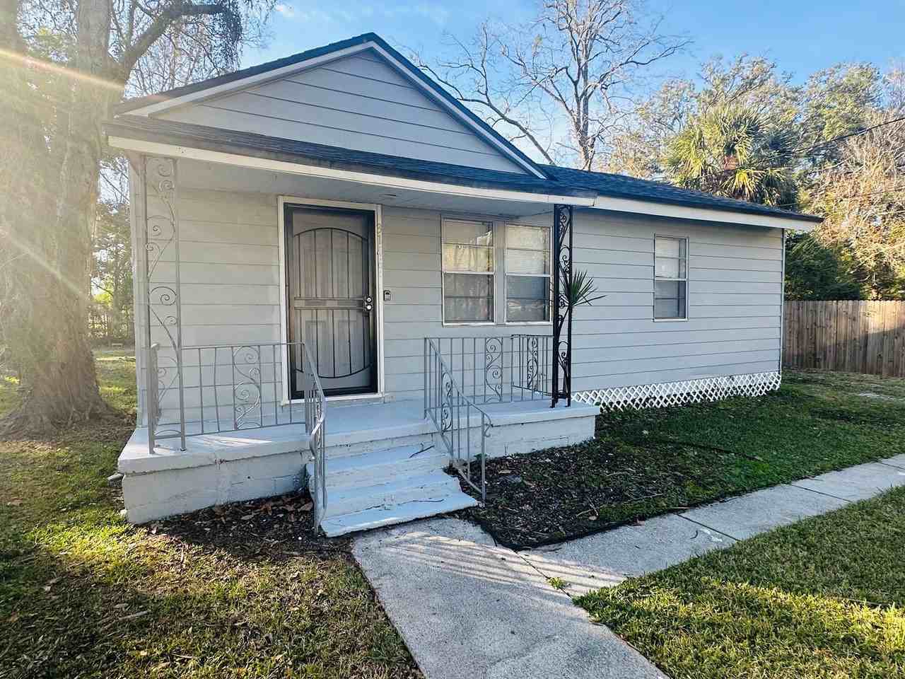 3146 2nd Street Cir - Photo 5 of 32