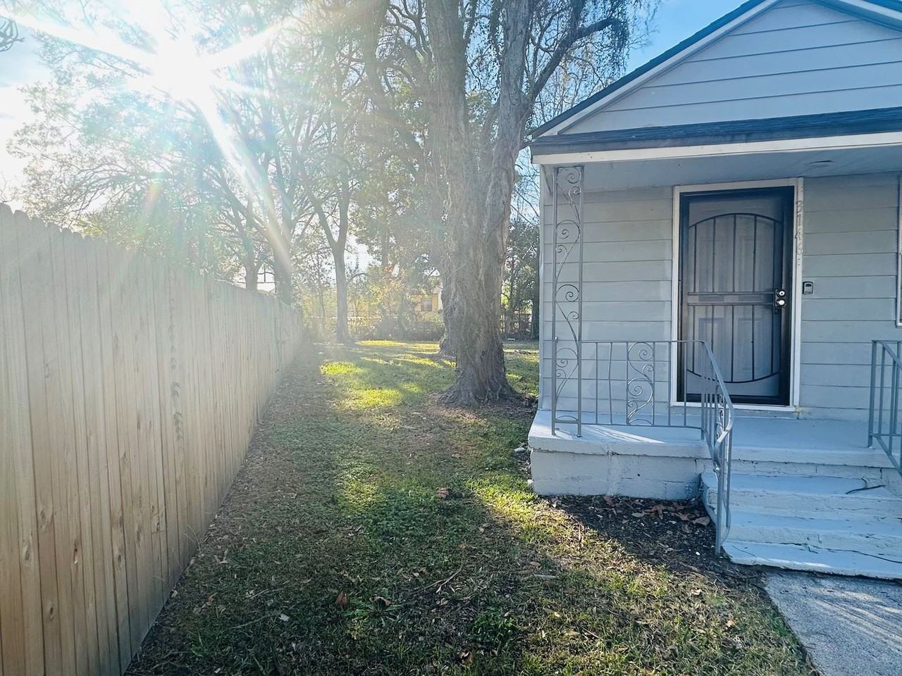3146 2nd Street Cir - Photo 6 of 32