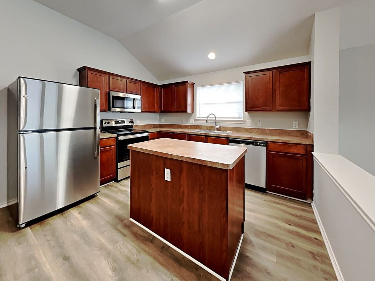 3309 Choir St - Photo 3 of 29