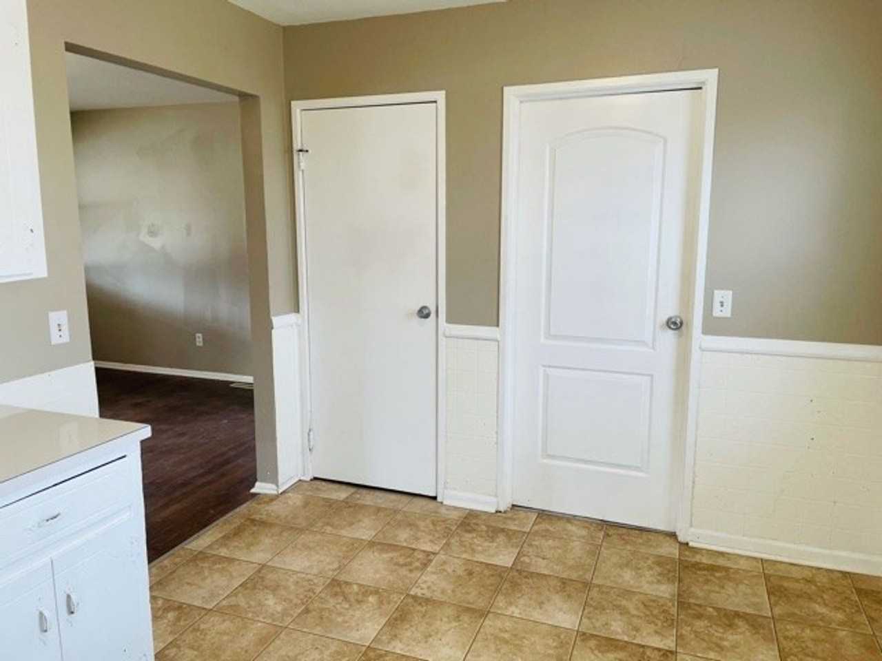 3024 S Saint Paul Ave - Photo 5 of 15