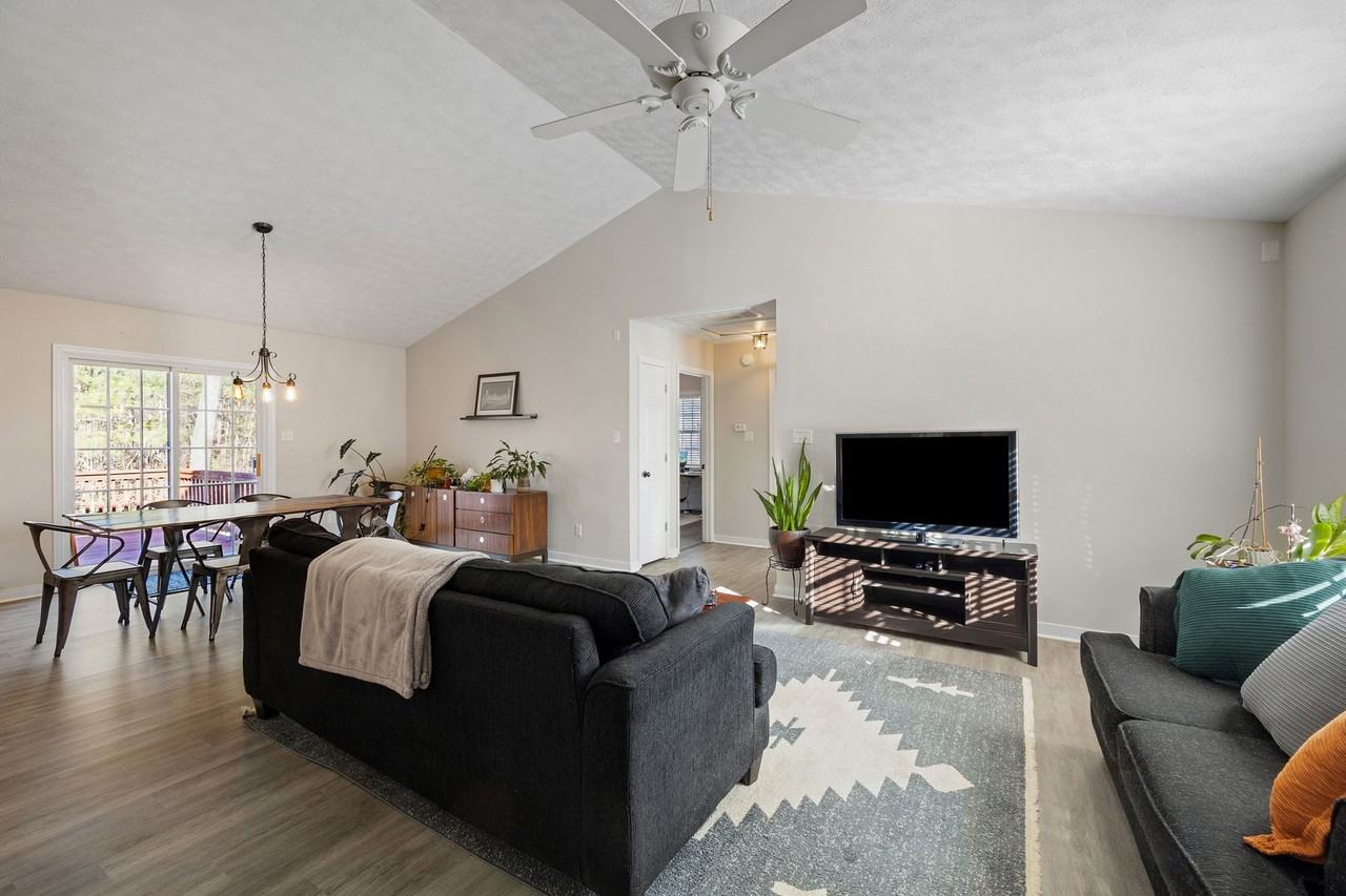 7807 Winding Ash Ter - Photo 4 of 35