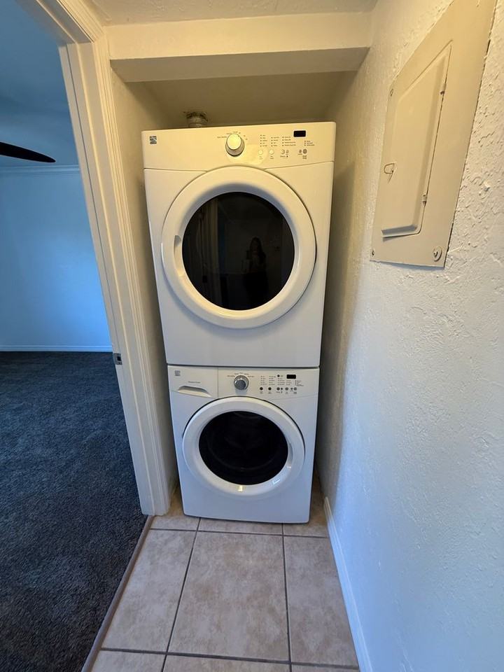 633 S Palmetto Ave - Photo 3 of 20